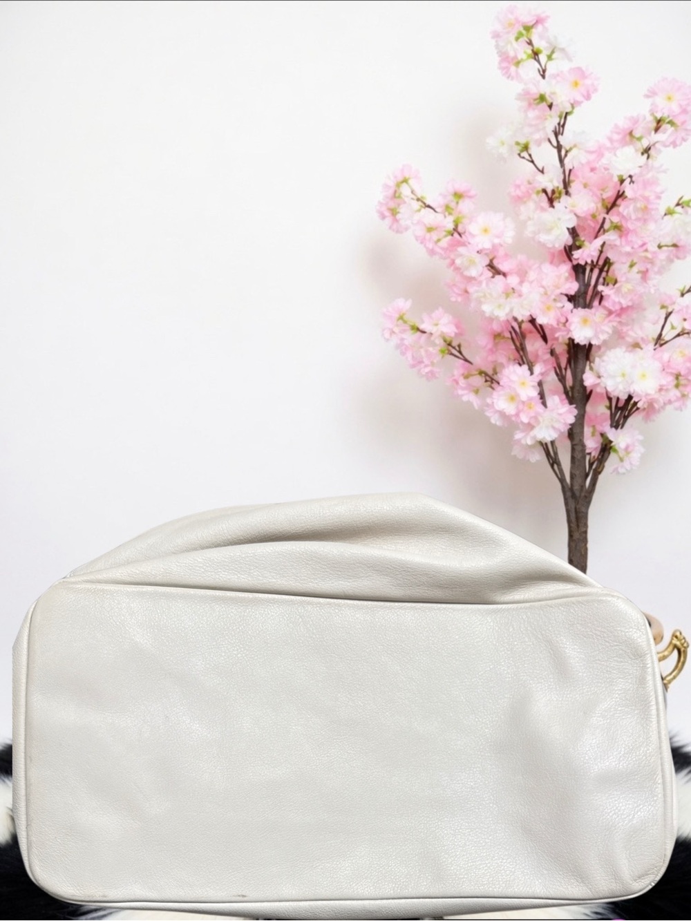 VALENTINO BY MARIO VALENTINO VERRA SIGNATURE LEATHER BAG - Picture 5 of 12